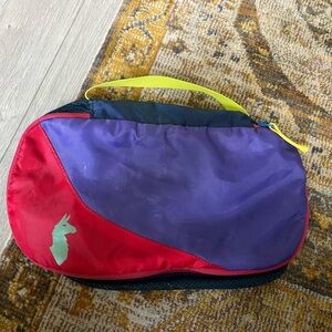 Cotopaxi toiletry bag